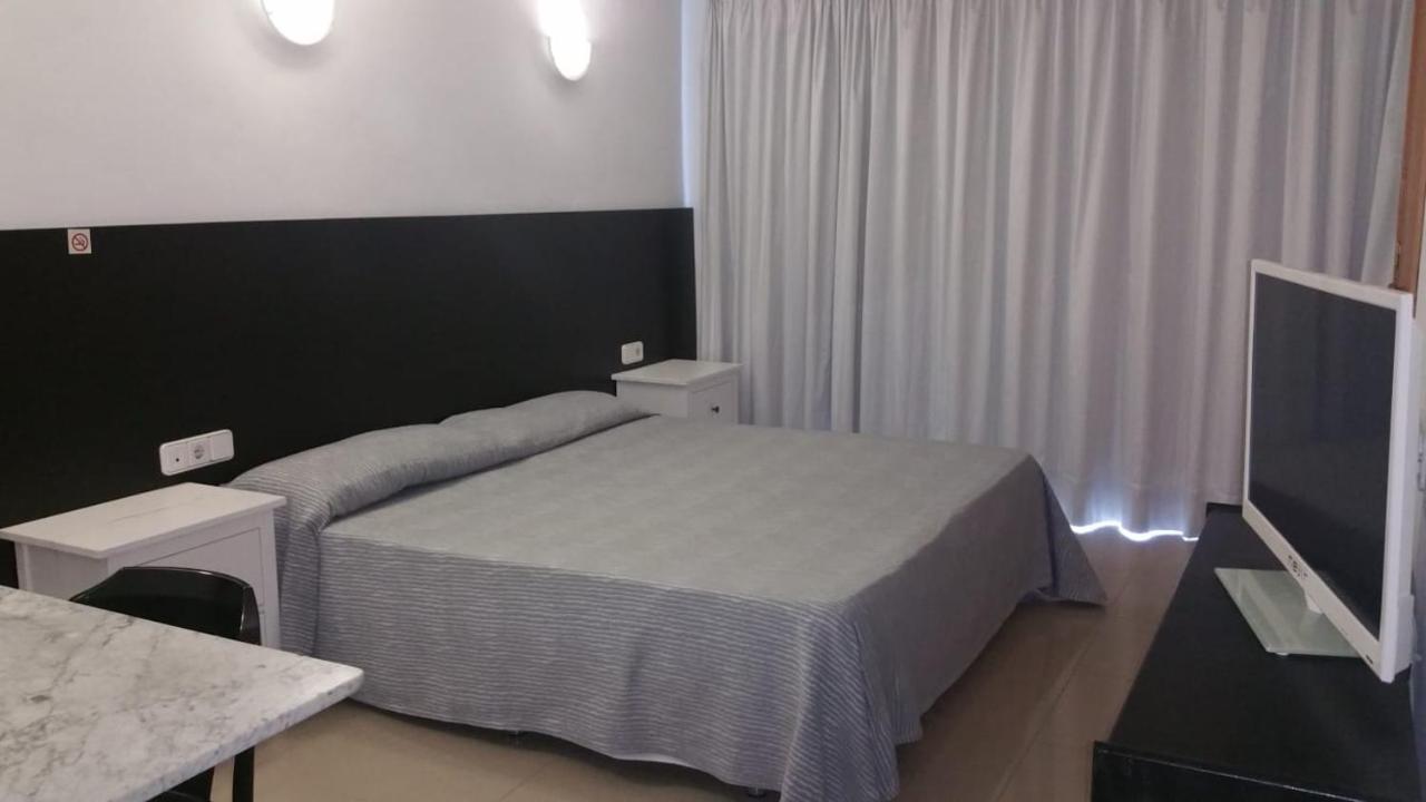 Es Grop Apartments بورتينانكس المظهر الخارجي الصورة